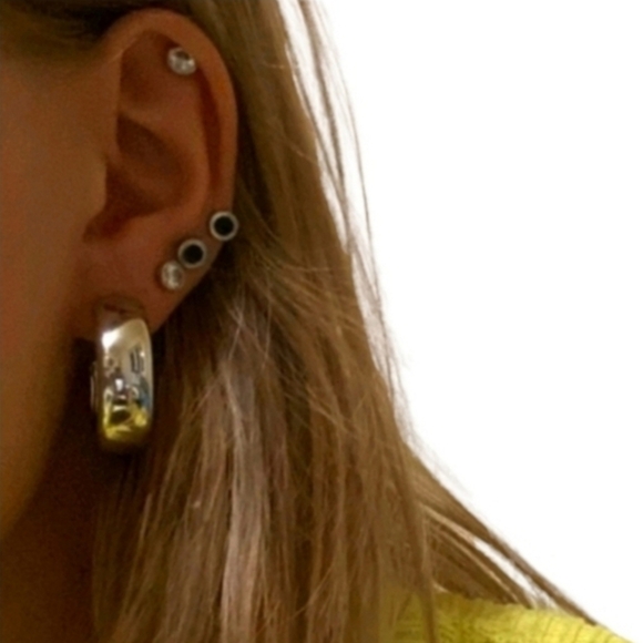 Chunky Hoop Earrings - Picture 3 of 5